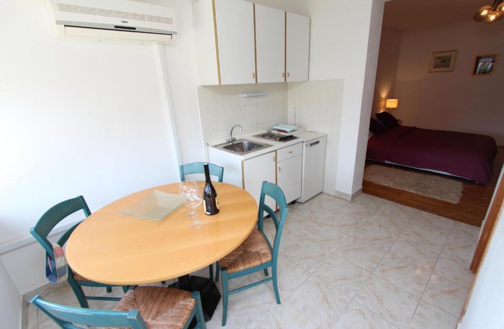 Apartments Milena Rovinj Oda fotoğraf